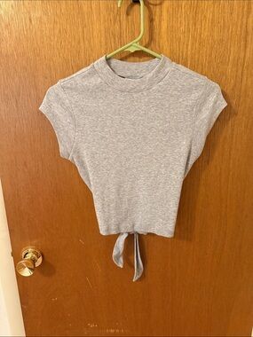 Abound Gray Tie-Front Short Sleeve Crop Top